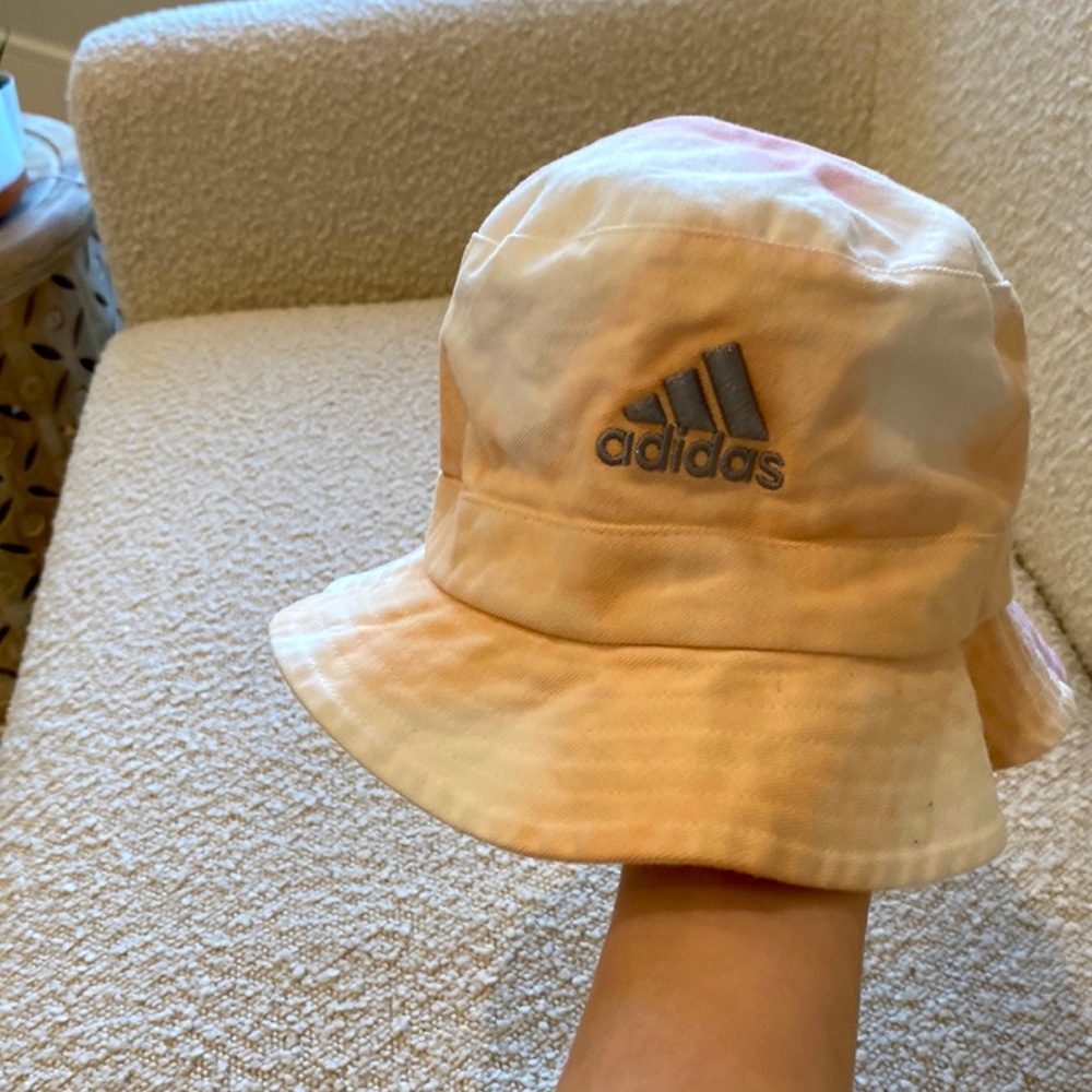 Girl’s adidas bucket hat tie dyed pink and orange
